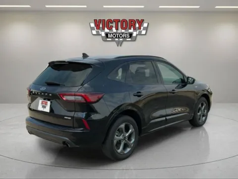 More photos of 2023 Ford Escape ST Line AWD 4dr SUV at Victory Motors Chesterfield, MI