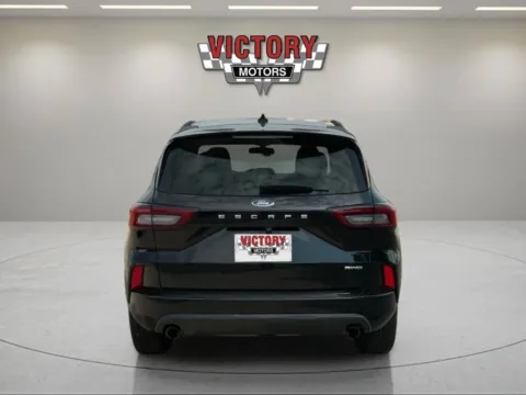 More photos of 2023 Ford Escape ST Line AWD 4dr SUV at Victory Motors Chesterfield, MI