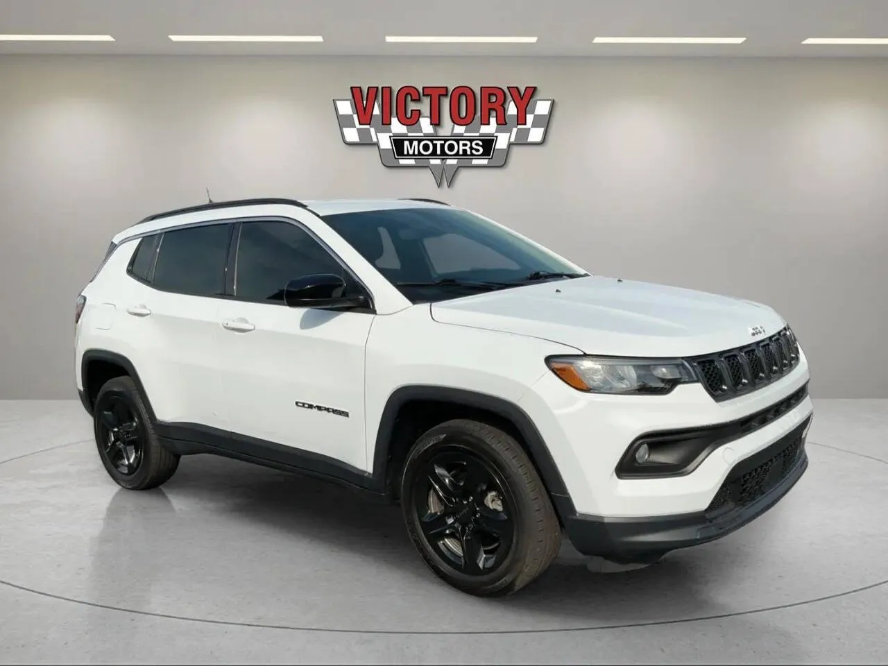 White 2024 Jeep Compass Latitude 4x4 4dr SUV for sale in Chesterfield, MI