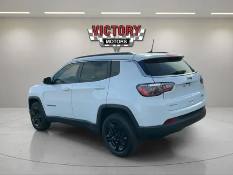 More photos of 2024 Jeep Compass Latitude 4x4 4dr SUV at Victory Motors Chesterfield, MI