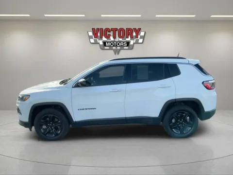 Another view of 2024 Jeep Compass Latitude 4x4 4dr SUV for sale in Chesterfield, MI at Victory Motors Chesterfield