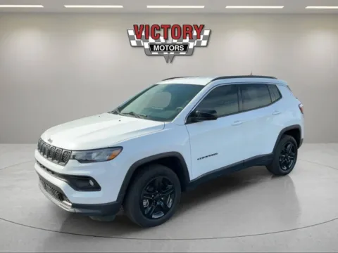 Photos of 2024 Jeep Compass Latitude 4x4 4dr SUV for sale in Chesterfield, MI at Victory Motors Chesterfield