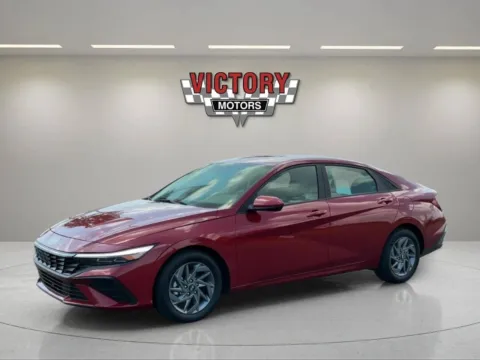 Photos of 2024 Hyundai Elantra SEL 4dr Sedan for sale in Chesterfield, MI at Victory Motors Chesterfield