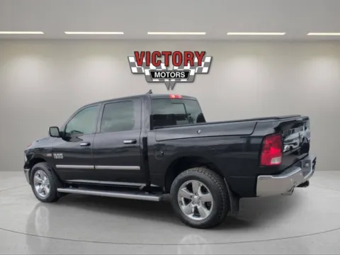 More photos of 2018 RAM 1500 Big Horn 4x4 4dr Crew Cab 5.5 ft. SB Pickup at Victory Motors Chesterfield, MI