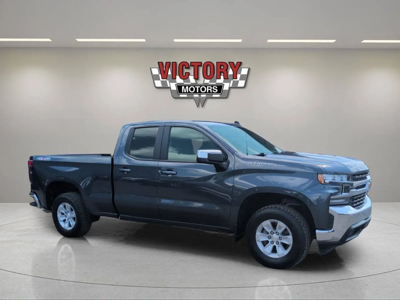 Gray 2022 Chevrolet Silverado 1500 Limited LT 4x4 4dr Double Cab 6.6 ft. SB w/1LT for sale in Chesterfield, MI