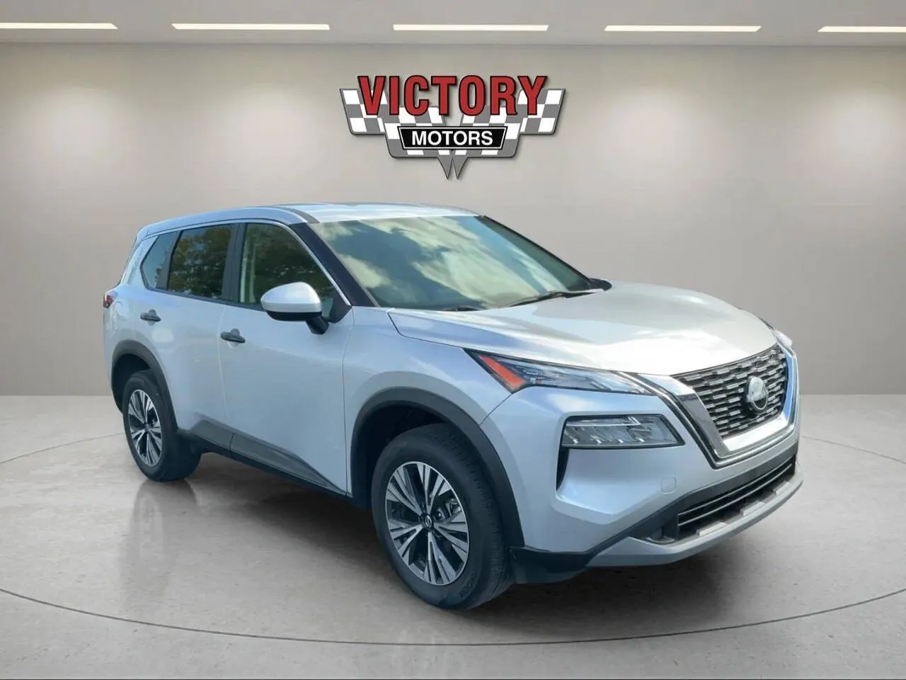 Silver 2023 Nissan Rogue SV AWD 4dr Crossover for sale in Chesterfield, MI