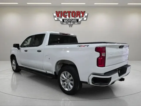 More photos of 2021 Chevrolet Silverado 1500 Custom 4x4 4dr Crew Cab 5.8 ft. SB at Victory Motors Chesterfield, MI