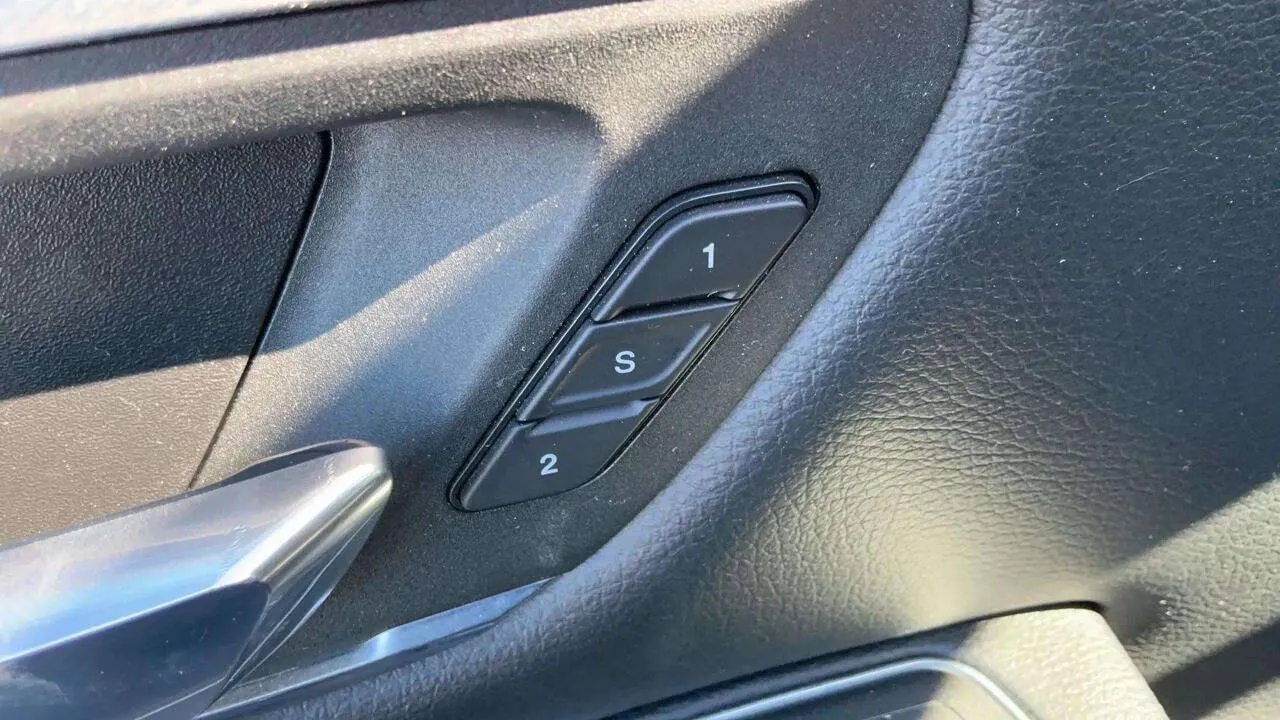 2024 RAM Ram 1500 Pickup Laramie - Photo 18