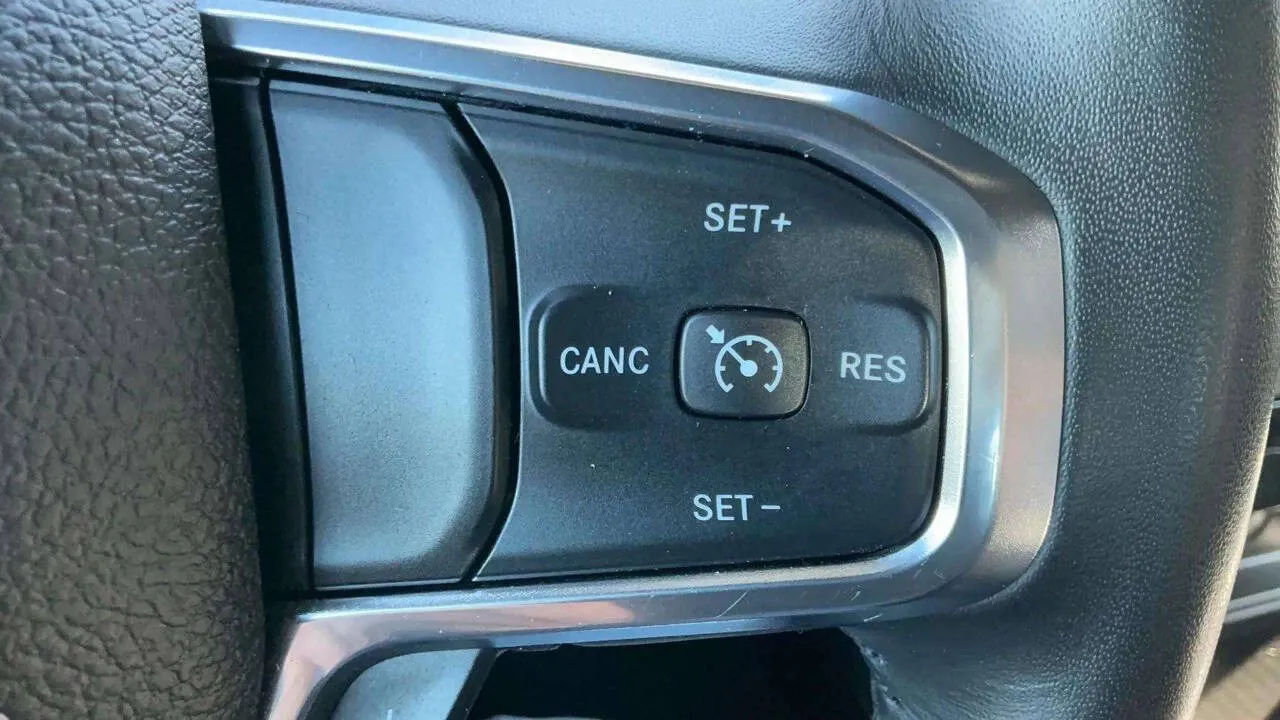 2024 RAM Ram 1500 Pickup Laramie - Photo 30