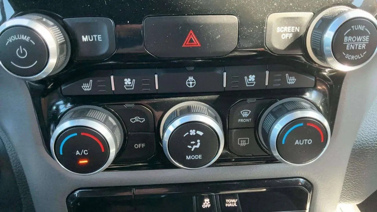 2024 RAM Ram 1500 Pickup Laramie - Photo 20