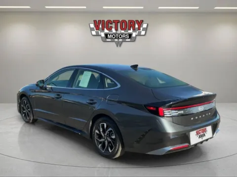 More photos of 2025 Hyundai Sonata SEL 4dr Sedan at Victory Motors Chesterfield, MI
