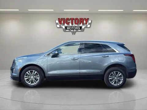 Another view of 2021 Cadillac XT5 Premium Luxury 4x4 4dr SUV for sale in Chesterfield, MI at Victory Motors Chesterfield