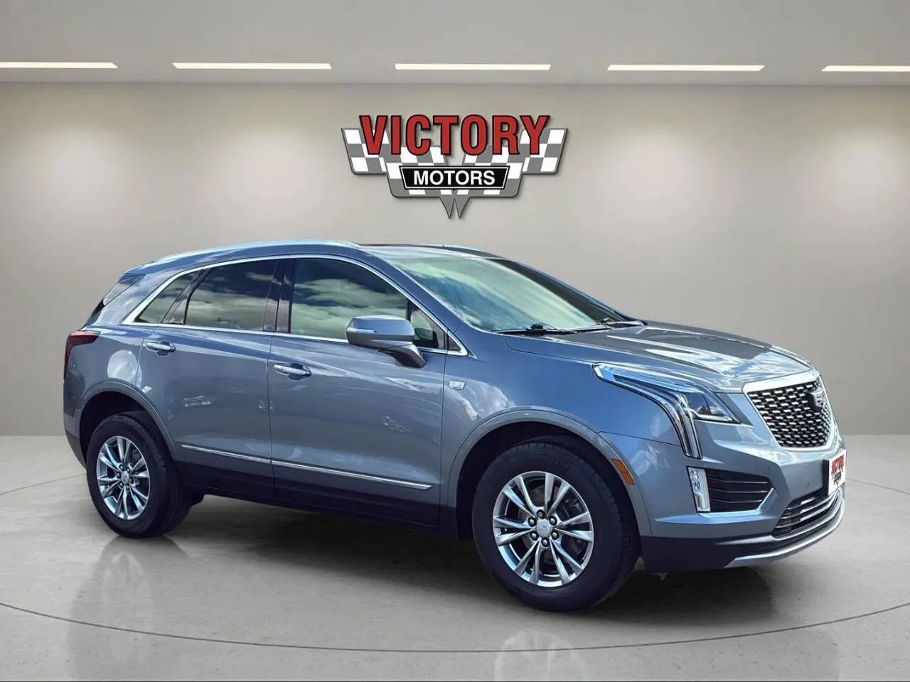 Gray 2021 Cadillac XT5 Premium Luxury 4x4 4dr SUV for sale in Chesterfield, MI