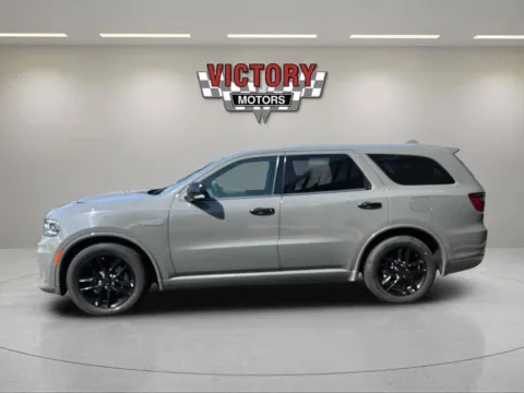 More photos of 2022 Dodge Durango R/T AWD 4dr SUV at Victory Motors Chesterfield, MI