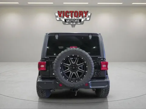 More photos of 2018 Jeep Wrangler Unlimited Sahara 4x4 4dr SUV (midyear release) at Victory Motors Chesterfield, MI