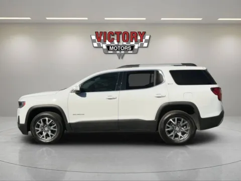 Another view of 2023 GMC Acadia SLT 4dr SUV for sale in Chesterfield, MI at Victory Motors Chesterfield