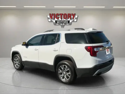 More photos of 2023 GMC Acadia SLT 4dr SUV at Victory Motors Chesterfield, MI