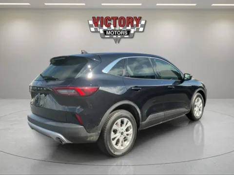 More photos of 2024 Ford Escape Active 4dr SUV at Victory Motors Chesterfield, MI