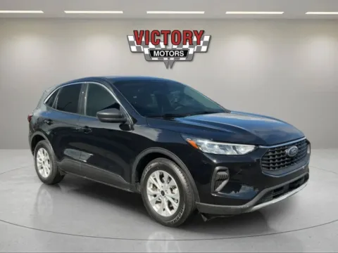 Black 2024 Ford Escape Active 4dr SUV for sale in Chesterfield, MI