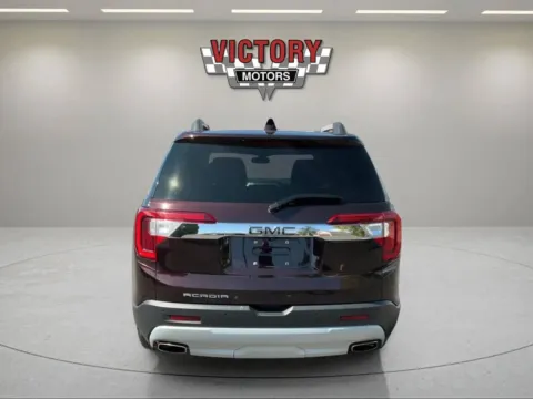 More photos of 2020 GMC Acadia SLT 4dr SUV at Victory Motors Chesterfield, MI