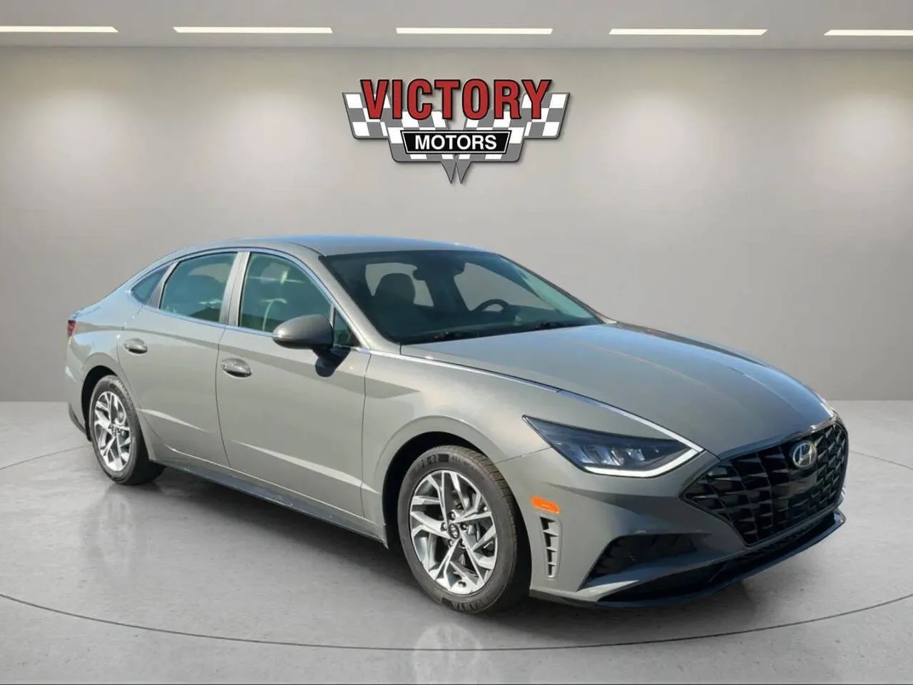 Gray 2023 Hyundai Sonata SEL 4dr Sedan for sale in Chesterfield, MI