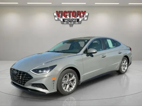 Photos of 2023 Hyundai Sonata SEL 4dr Sedan for sale in Chesterfield, MI at Victory Motors Chesterfield