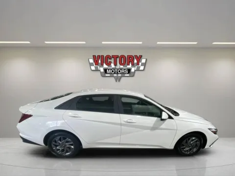 Photos of 2024 Hyundai Elantra SEL 4dr Sedan for sale in Chesterfield, MI at Victory Motors Chesterfield