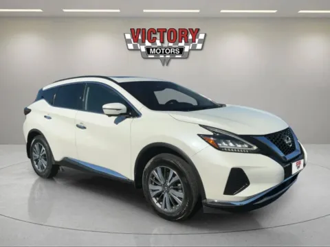 White 2023 Nissan Murano SV AWD 4dr SUV for sale in Chesterfield, MI