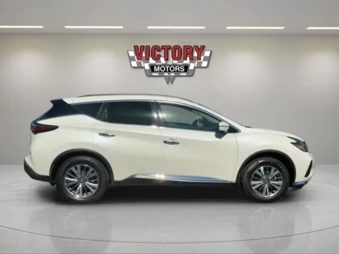 Photos of 2023 Nissan Murano SV AWD 4dr SUV for sale in Chesterfield, MI at Victory Motors Chesterfield