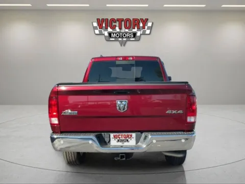 More photos of 2018 RAM 1500 Big Horn 4x4 4dr Quad Cab 6.3 ft. SB Pickup at Victory Motors Chesterfield, MI