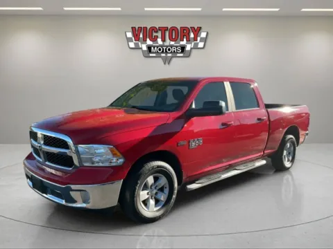 Another view of 2019 RAM 1500 Classic SLT 4x4 4dr Crew Cab 6.3 ft. SB Pickup for sale in Chesterfield, MI at Victory Motors Chesterfield