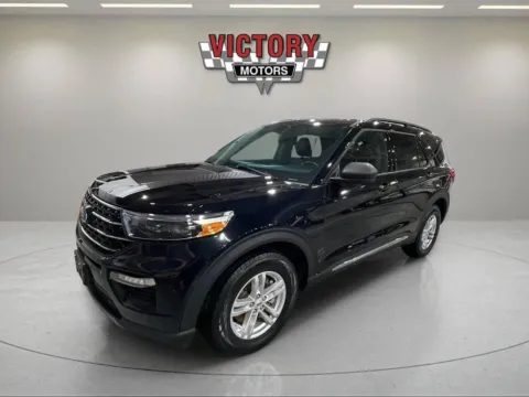 Black 2021 Ford Explorer XLT AWD 4dr SUV for sale in Chesterfield, MI