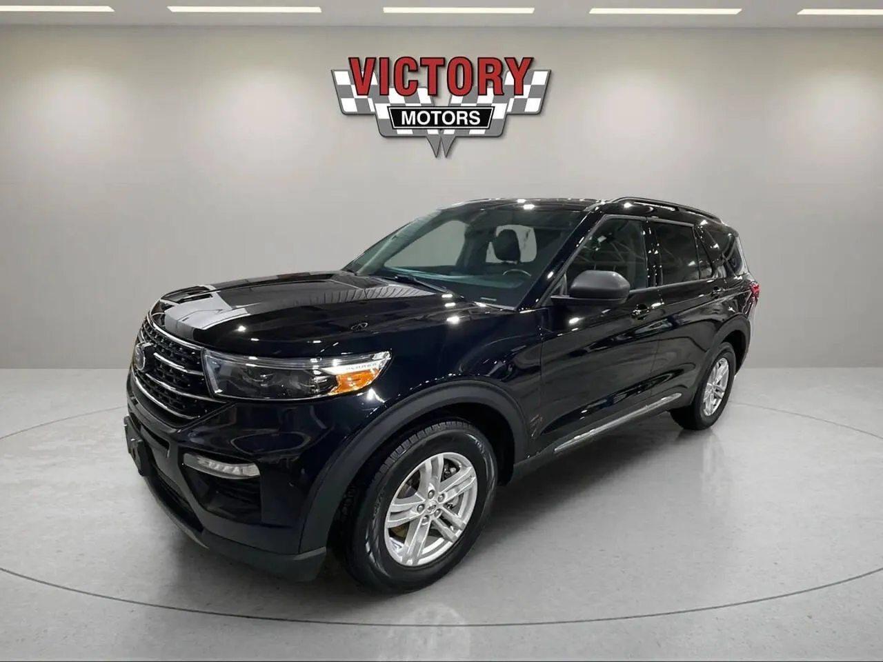 Black 2021 Ford Explorer XLT AWD 4dr SUV for sale in Chesterfield, MI