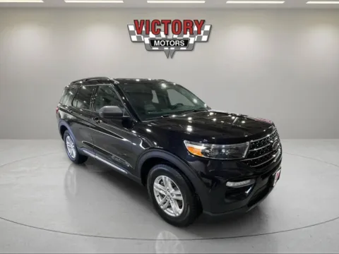 Black 2021 Ford Explorer XLT AWD 4dr SUV for sale in Chesterfield, MI