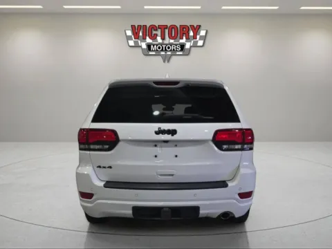 More photos of 2021 Jeep Grand Cherokee Laredo E 4x4 4dr SUV at Victory Motors Chesterfield, MI