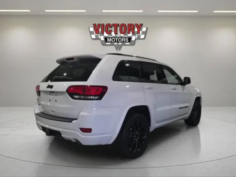More photos of 2021 Jeep Grand Cherokee Laredo E 4x4 4dr SUV at Victory Motors Chesterfield, MI