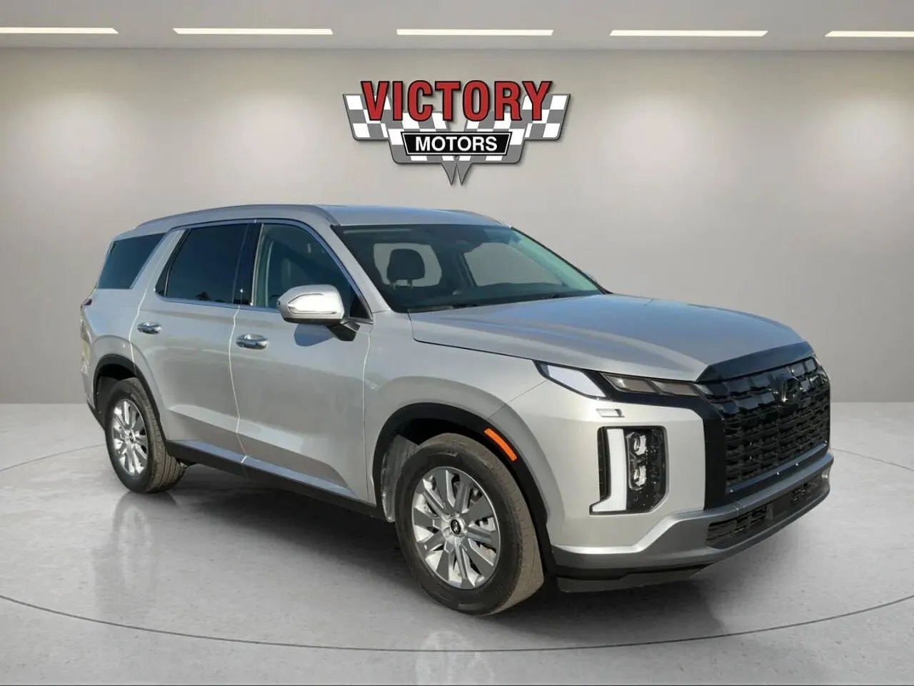 Silver 2025 Hyundai Palisade SEL AWD 4dr SUV for sale in Chesterfield, MI
