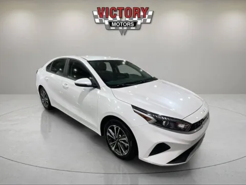 White 2023 Kia Forte LXS 4dr Sedan for sale in Chesterfield, MI