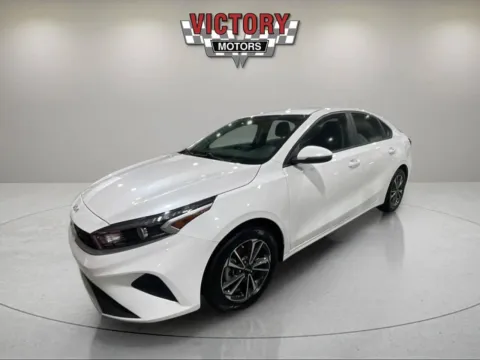 White 2023 Kia Forte LXS 4dr Sedan for sale in Chesterfield, MI