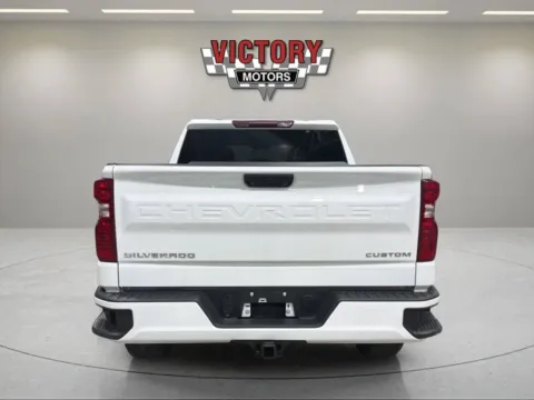 More photos of 2022 Chevrolet Silverado 1500 Custom 4x4 4dr Crew Cab 5.8 ft. SB at Victory Motors Chesterfield, MI