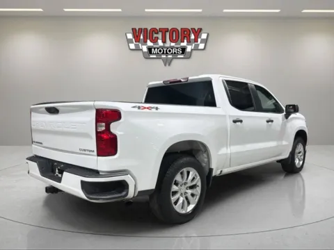 Another view of 2022 Chevrolet Silverado 1500 Custom 4x4 4dr Crew Cab 5.8 ft. SB for sale in Chesterfield, MI at Victory Motors Chesterfield