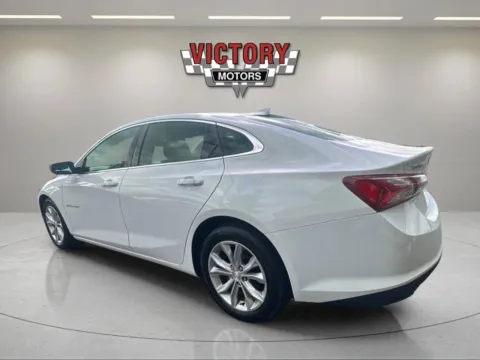 More photos of 2019 Chevrolet Malibu LT 4dr Sedan at Victory Motors Chesterfield, MI
