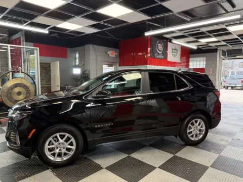 More photos of 2022 Chevrolet Equinox LT 4dr SUV w/1LT at Victory Motors Royal Oak, MI