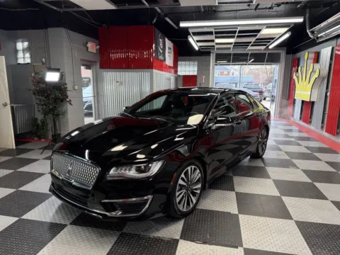 Photos of 2019 Lincoln MKZ Hybrid Reserve II 4dr Sedan for sale in Royal Oak, MI at Victory Motors Royal Oak