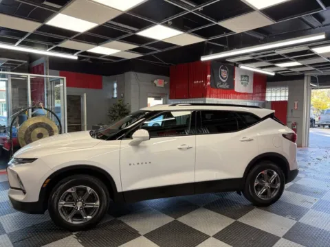 More photos of 2024 Chevrolet Blazer LT 4dr SUV w/2LT at Victory Motors Royal Oak, MI
