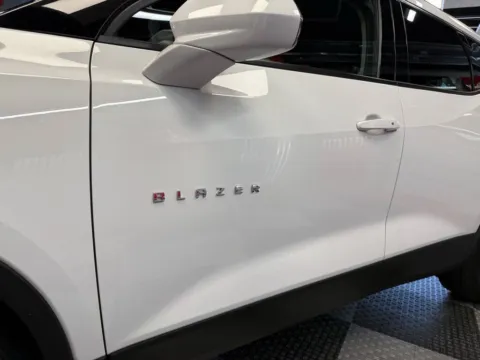 More photos of 2024 Chevrolet Blazer LT 4dr SUV w/2LT at Victory Motors Royal Oak, MI