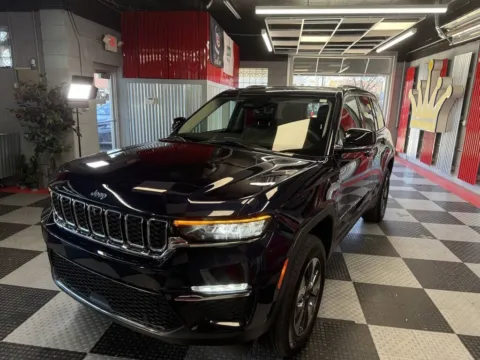 Another view of 2022 Jeep Grand Cherokee 4xe 4x4 4dr SUV for sale in Royal Oak, MI at Victory Motors Royal Oak