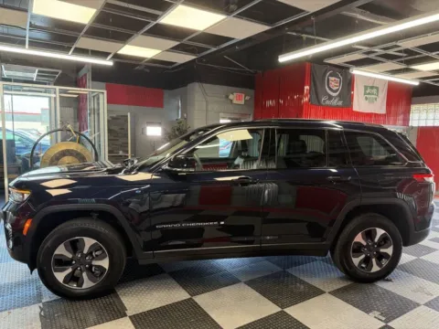 More photos of 2022 Jeep Grand Cherokee 4xe 4x4 4dr SUV at Victory Motors Royal Oak, MI