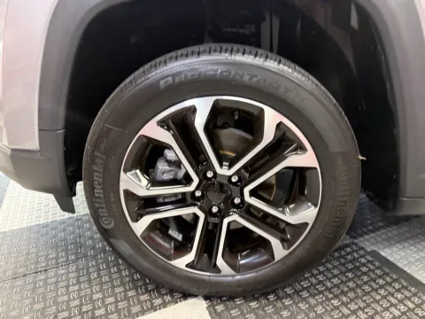 More photos of 2022 Jeep Compass Limited 4x4 4dr SUV at Victory Motors Royal Oak, MI