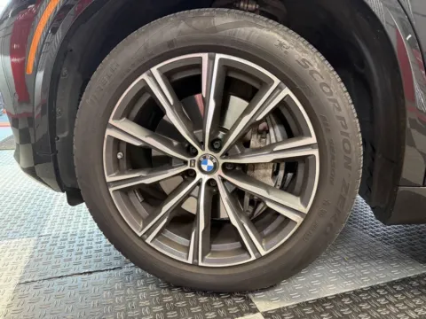 More photos of 2021 BMW X5 xDrive45e AWD 4dr Sports Activity Vehicle at Victory Motors Royal Oak, MI